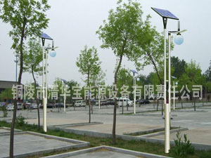 Solar street lamp